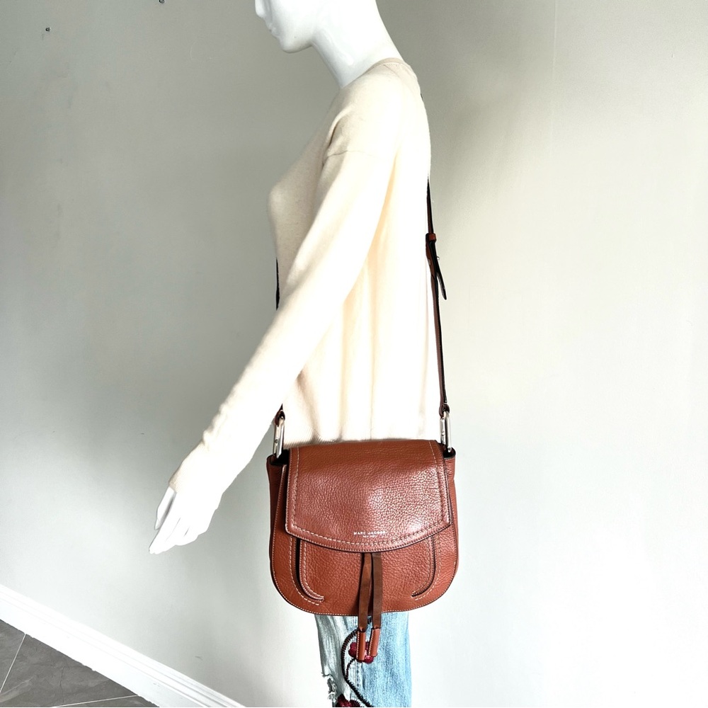 ♦️SOLD♦️MARC JACOBS Maverick Pebble Leather Flap w Suede Ties Saddle Shoulder - Picture 5 of 16